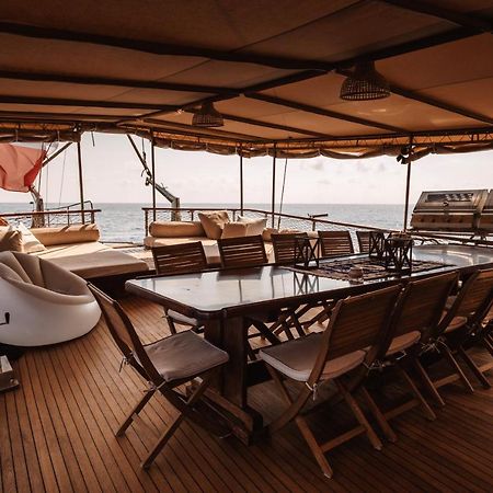 Sicily Sea Charter Hande Capo Galera Hotel Palermo Exterior photo